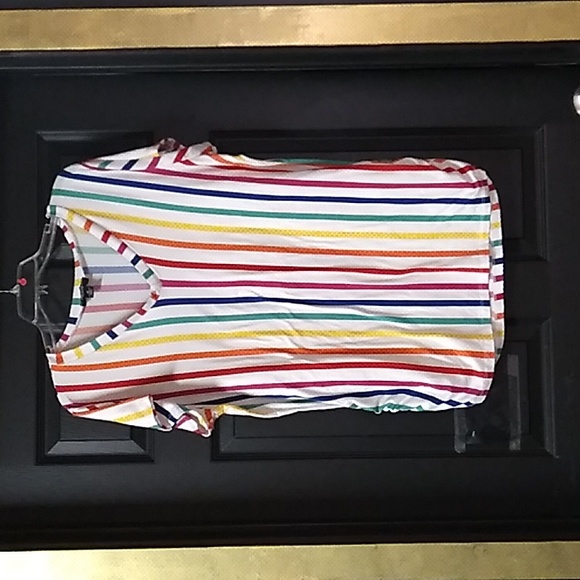 2 Rouge Collection bright tops - Picture 8 of 13